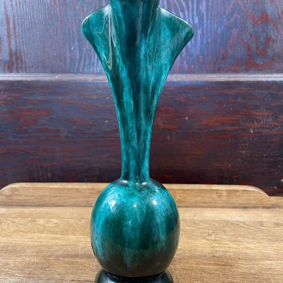 Canuck Pottery Niagara Falls Canada Vase Green Black Bulb Shaped Ruffled Vase - Picture 3 of 7